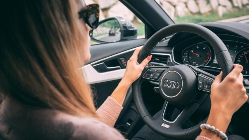 10 Features Car Manufacturers Should Stop Prioritizing &amp; 10 We Wish They Did