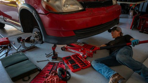 10 Things Mechanics Do That We All Hate &amp; 10 Things Drivers Do That Mechanics Hate