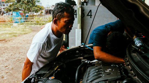 10 Things Mechanics Do That We All Hate &amp; 10 Things Drivers Do That Mechanics Hate