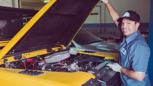 10 Things Mechanics Do That We All Hate & 10 Things Drivers Do That Mechanics Hate