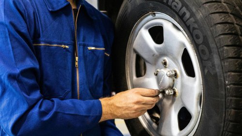 10 Things Mechanics Do That We All Hate &amp; 10 Things Drivers Do That Mechanics Hate