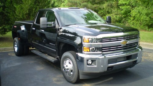 The 10 Largest Pick Up Trucks Beds & The 10 Smallest