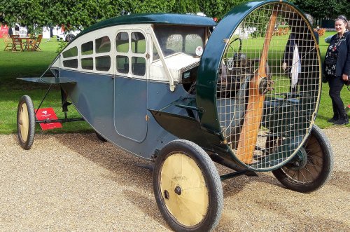29 coches increíblemente extraños