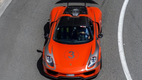 Showy Paint Jobs: 20 Unique Car Colors That Always Stand Out
