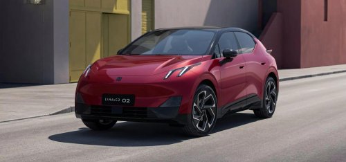 ¿Tu coche tiene control por voz? Pues puede poner en peligro tu vida: este coche apagó las luces en plena noche y sufrió un accidente