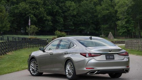 The used executive car that feels brand new for $30K