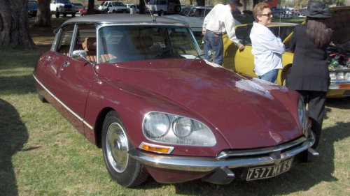 10 Weirdest Cars That Actually Sold Like Hot Cakes