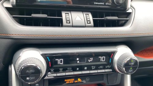 The 10 Worst Things About Driving A Toyota &amp; The 10 Best