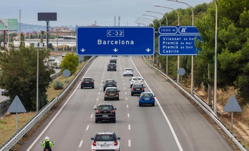 La multa de 200 euros que nace de una confusión muy común: no es lo mismo adelantar que rebasar