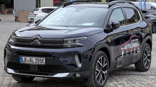 20 Amazing Cars You Can't Buy In America