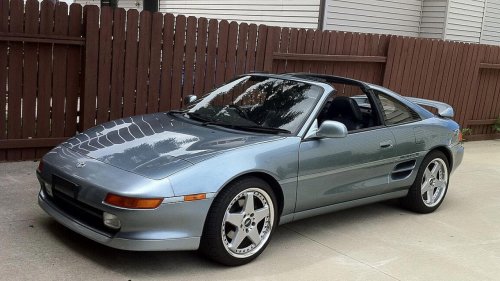 8 Affordable classics that look like exotic cars