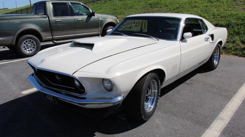 Muscle Cars, Muscle cars that shared engines with trucks and full-size cars
