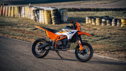 A street bike that feels playful, predictable, and practical