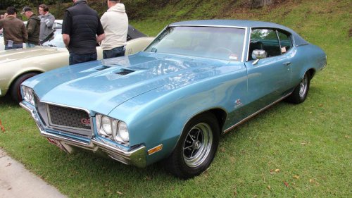 Muscle Cars, 8 vintage muscle cars that were built for straight-line speed