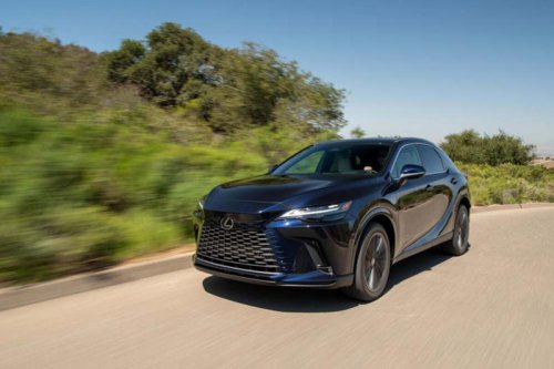 米レクサスが2026年モデルの最新版RXを発表。さて、日本のRXはどう変わる？