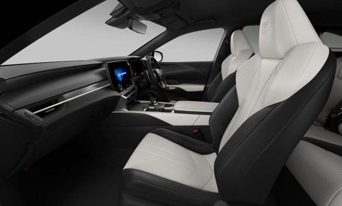 米レクサスが2026年モデルの最新版RXを発表。さて、日本のRXはどう変わる？