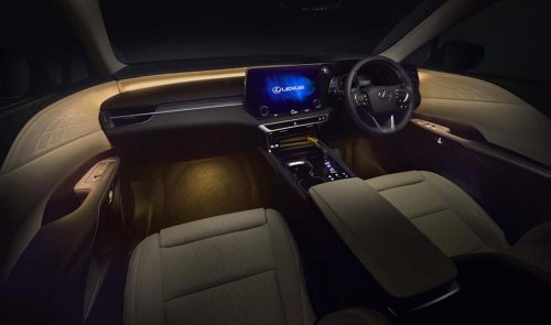 米レクサスが2026年モデルの最新版RXを発表。さて、日本のRXはどう変わる？