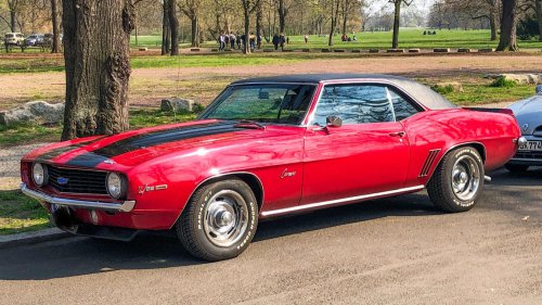 10 Reasons You Should Never Get A Camaro &amp; 10 Reasons To Finally Splurge On One