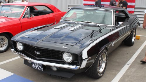 10 Reasons You Should Never Get A Camaro &amp; 10 Reasons To Finally Splurge On One