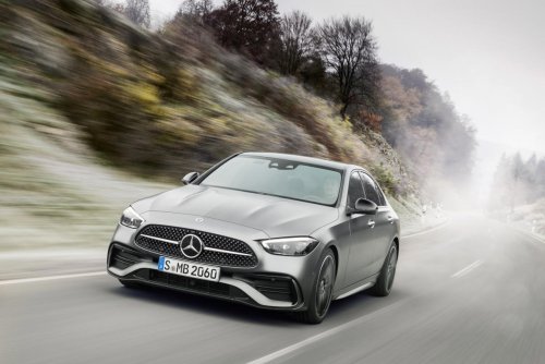 Mercedes, Dealer employee arrested after taking customer’s Mercedes to a bar