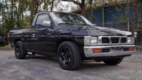 10 Unstoppable Manual-Transmission Pickups Trucks Under $15,000