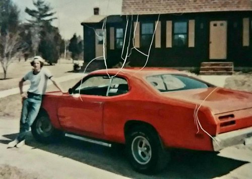 More 1970s Pics Of People Chilling With Muscle Cars