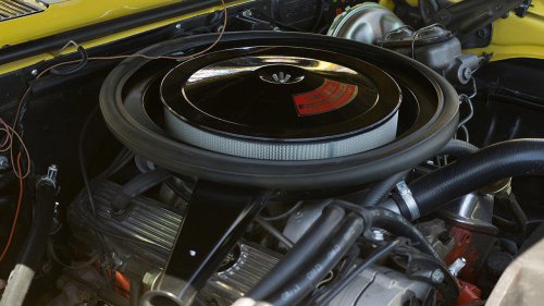 Why Chevy’s 302 Small-Block Still Turns Heads Today