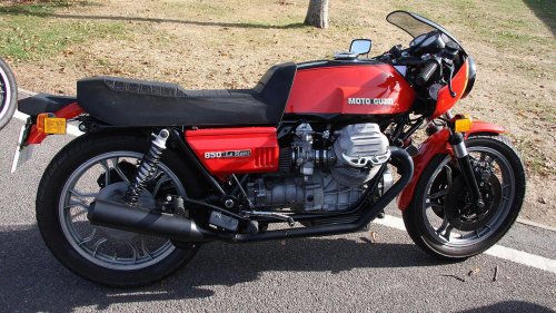 8 Vintage motorcycles that outran their era