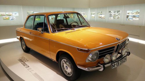 8 classic cars that still feel modern to drive today