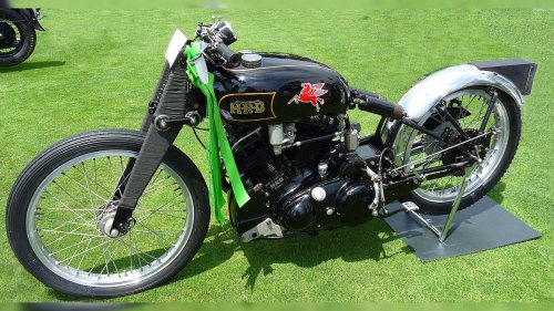 8 Vintage motorcycles that outran their era