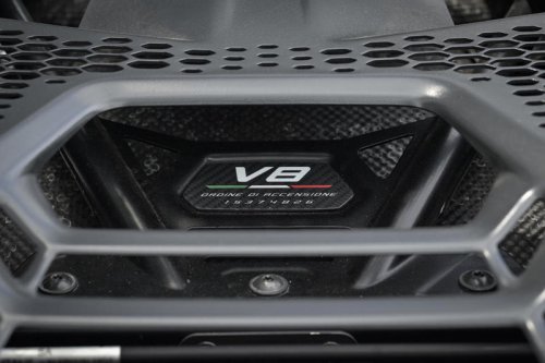 【ランボルギーニ テメラリオ・1万回転の真意】「GT-R、S2000を所有する開発者の日本車愛」と「エンジン内部に日本製パーツ」