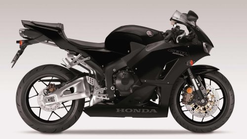 The Japanese motorcycle that redefined sportbike durability