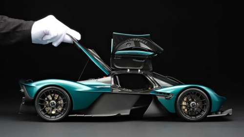 Aston Martin, Amalagam Reveals 1:8-Scale, $19,900 USD Aston Martin Valkyrie Replica