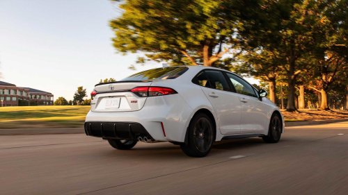 Toyota, Toyota Corolla, How much the 2025 Toyota Corolla lost in value in just one year