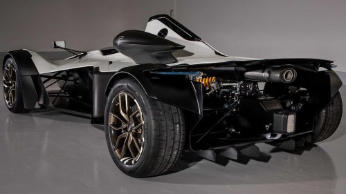 The World's Fastest Four-Cylinder Car Leaves Most V8s In Its Dust