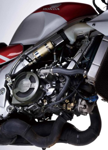 ホンダ「NSR250R」ヒストリー｜色褪せることのない伝説のオートバイ