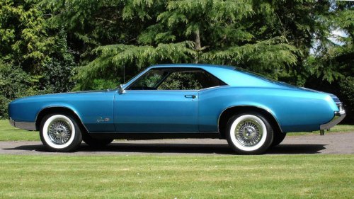 12 1960s cars that defined their generation completely