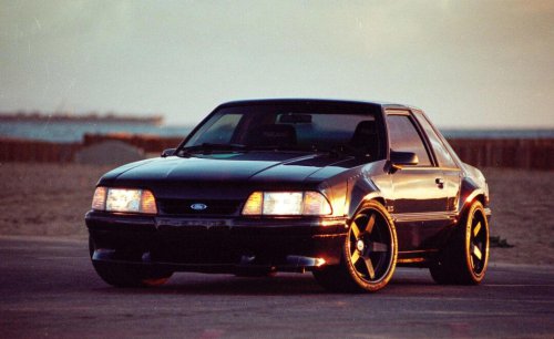 17 Head-Turning Cars From the 1980s