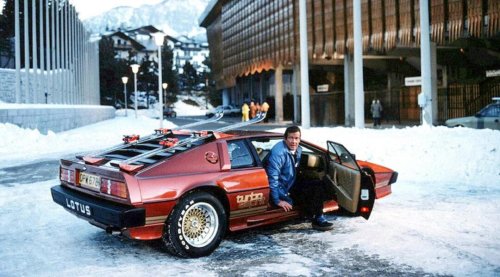 17 Head-Turning Cars From the 1980s