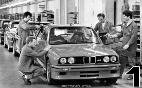 17 Head-Turning Cars From the 1980s