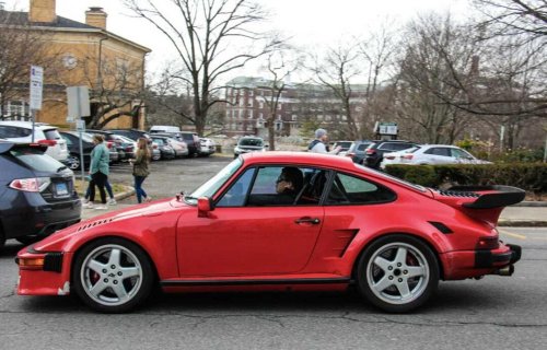 17 Head-Turning Cars From the 1980s