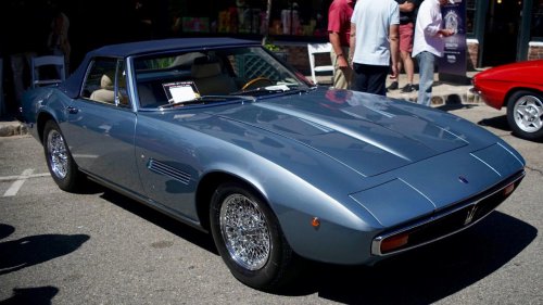 9 vintage performance cars that still own the spotlight at shows