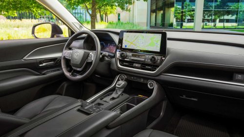 5 family-friendly three-row SUVs with maximum cargo space