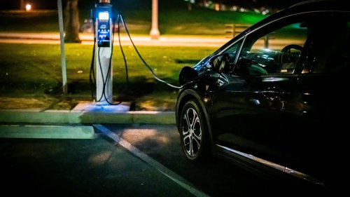 10 Reasons Electric Cars Rule &amp; 10 Reasons They Don’t