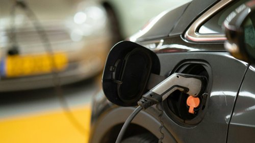 10 Reasons Electric Cars Rule &amp; 10 Reasons They Don’t