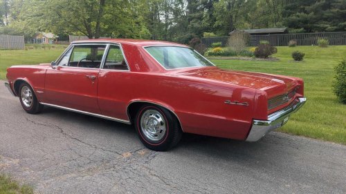 Pontiac, Ferrari, How Pontiac stole Ferrari's GTO name for a $3,000 option package