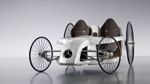 Mercedes-Benz F-Cell Roadster: A Modern Tribute to the First Car