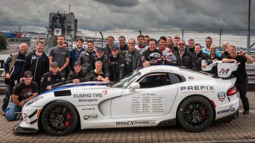 The Dodge Viper 0-60 time isn't the only reason it still returns a six-figure price tag