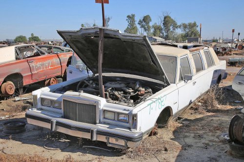 Junkyard Gems of Turner’s Auto Wrecking in Fresno, California