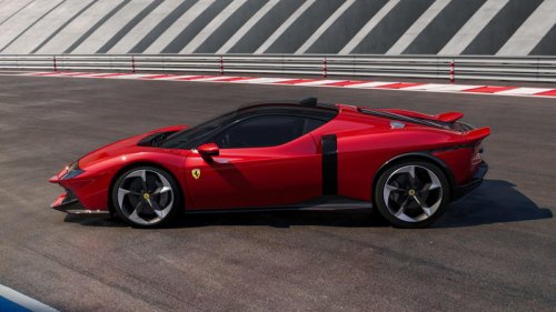 フェラーリが新型スーパースポーツカー「849テスタロッサ」を発表